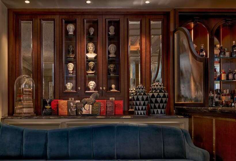 100 Queen S Gate Hotel London, Curio Collection By Hilton