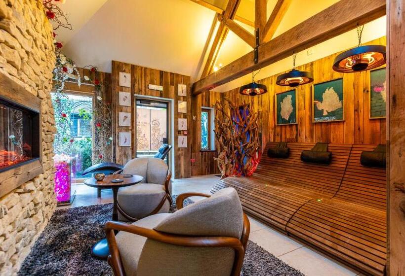 مبيت وإفطار Quob Park Old House Hotel & Spa
