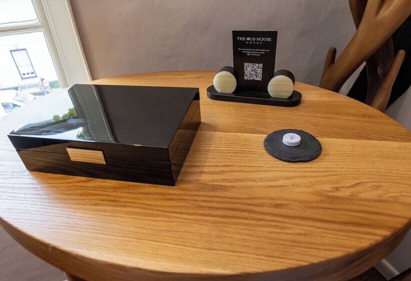 مبيت وإفطار Quob Park Old House Hotel & Spa