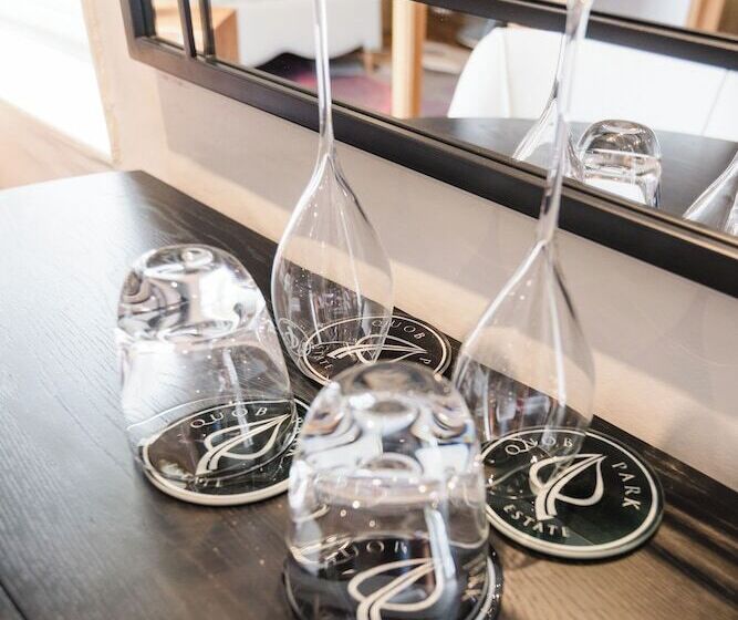 مبيت وإفطار Quob Park Old House Hotel & Spa