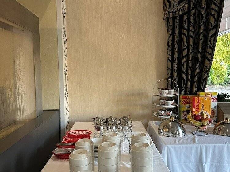 Carlton Park Hotel Rotherham