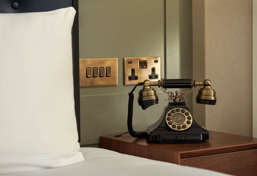 100 Queen S Gate Hotel London, Curio Collection By Hilton