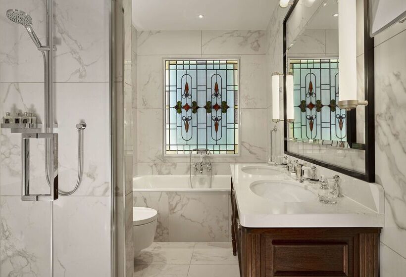 100 Queen S Gate Hotel London, Curio Collection By Hilton