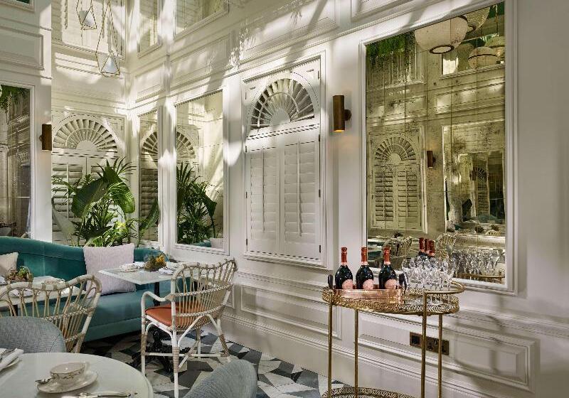 100 Queen S Gate Hotel London, Curio Collection By Hilton
