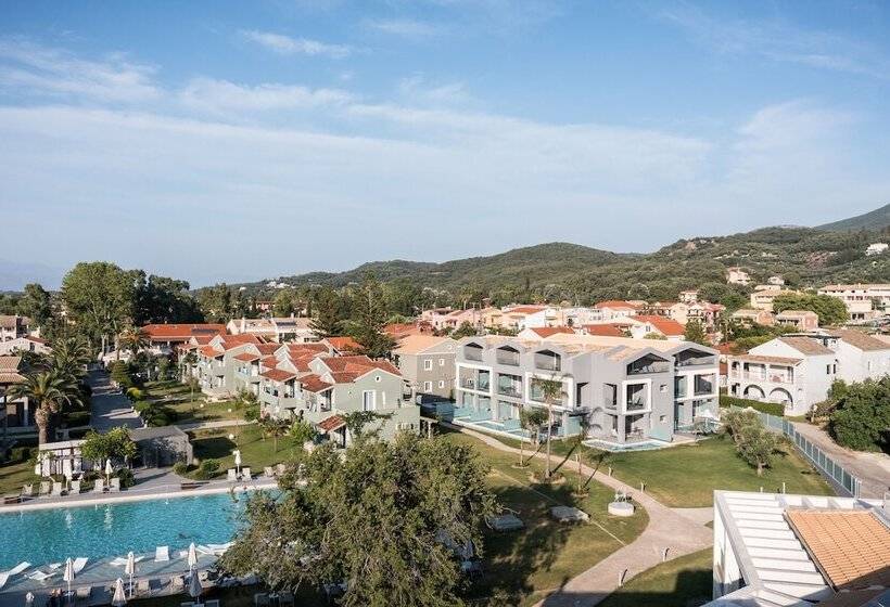 酒店 Acharavi Beach