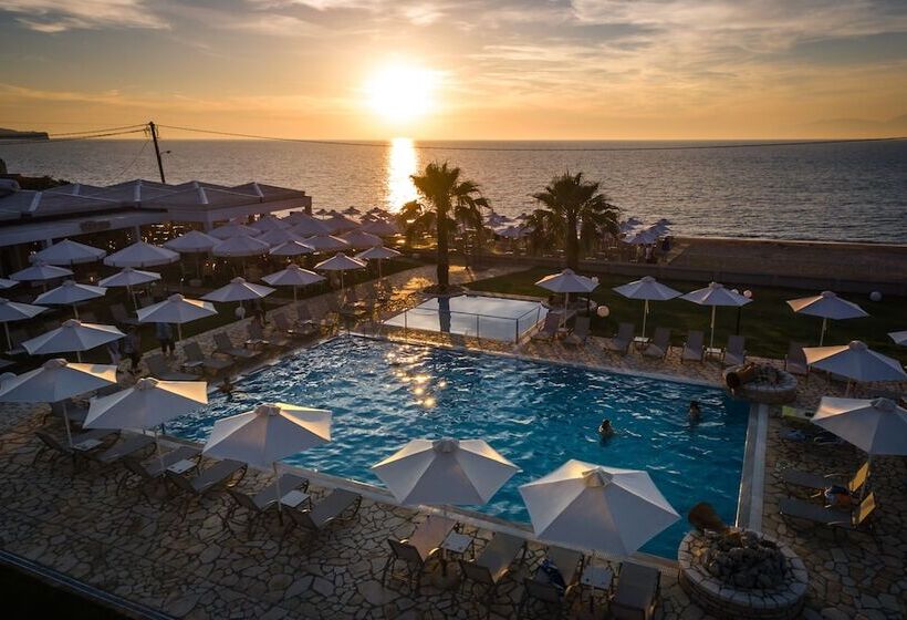 酒店 Acharavi Beach