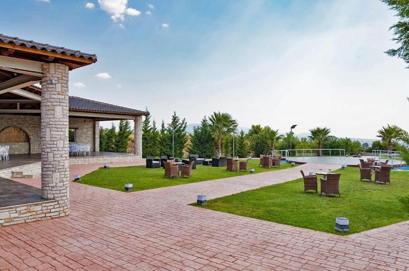 Acharnis Kavallari Hotel Suites