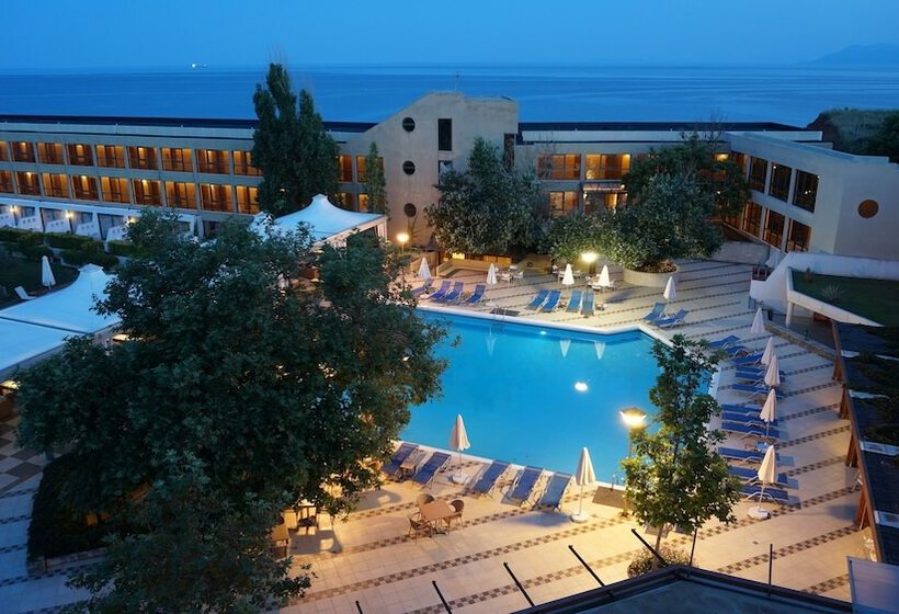 Alexander Beach Hotel & Spa
