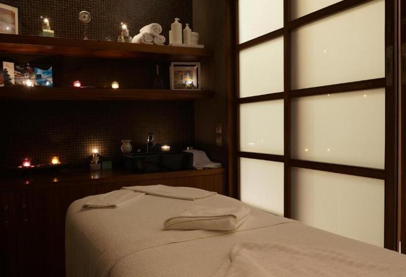 Alexander Beach Hotel & Spa