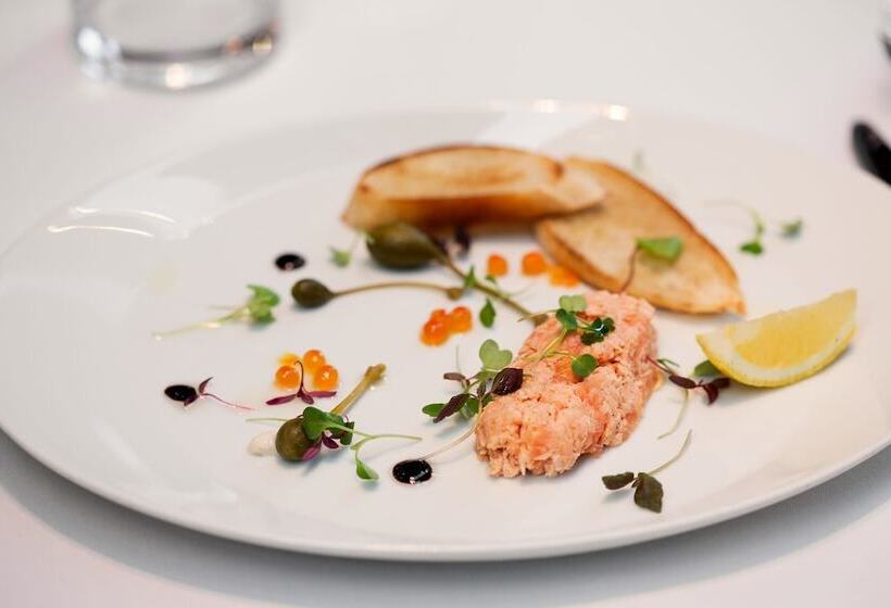 هتل Ambassadors Bloomsbury