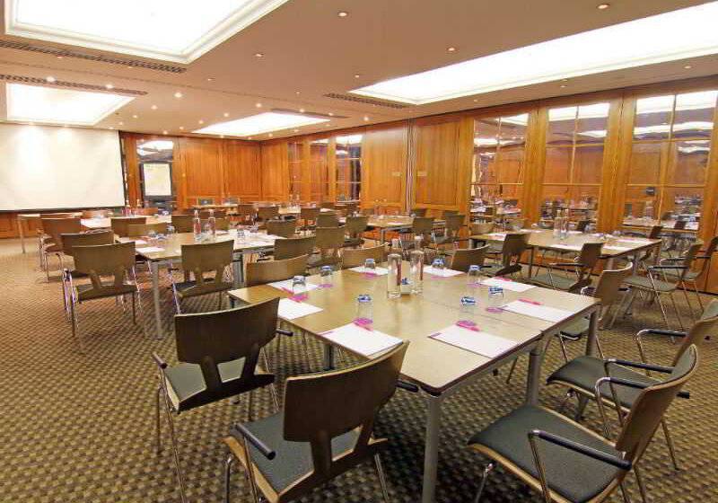 ホテル Ambassadors Bloomsbury