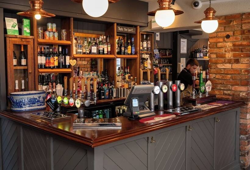 ホテル Antelope By Greene King Inns