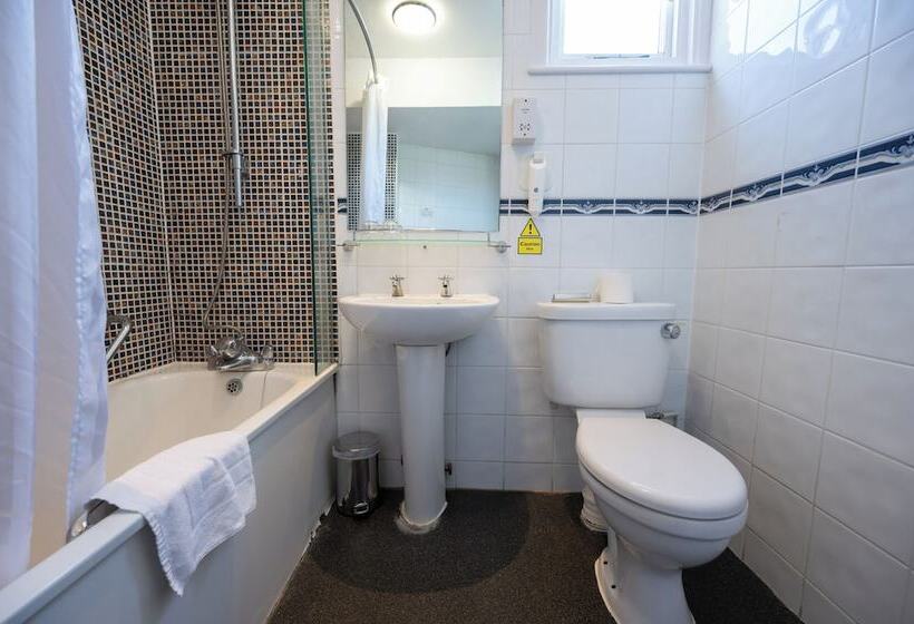 ホテル Antelope By Greene King Inns