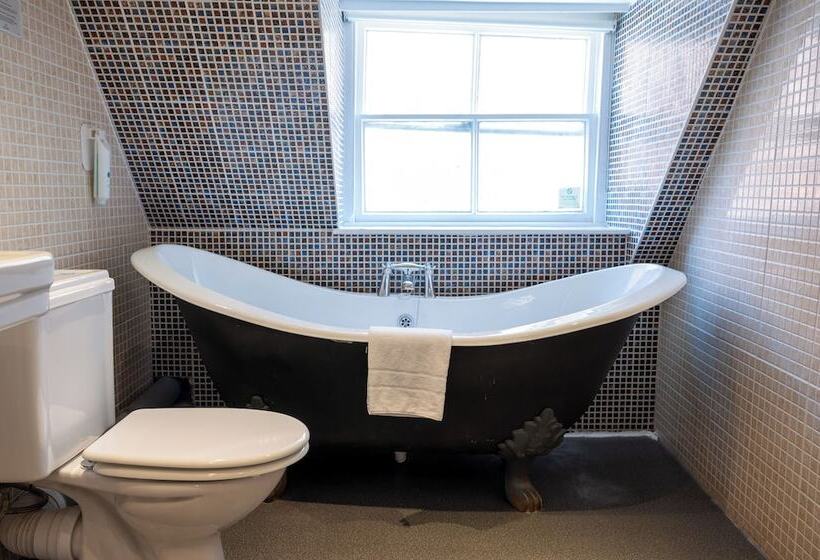 ホテル Antelope By Greene King Inns