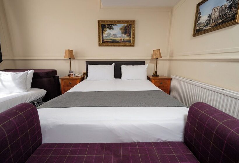 ホテル Antelope By Greene King Inns