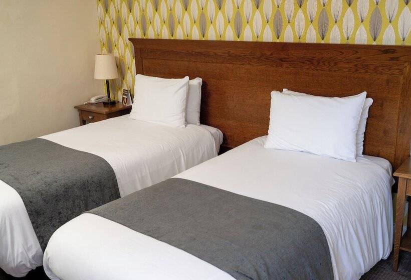 ホテル Antelope By Greene King Inns