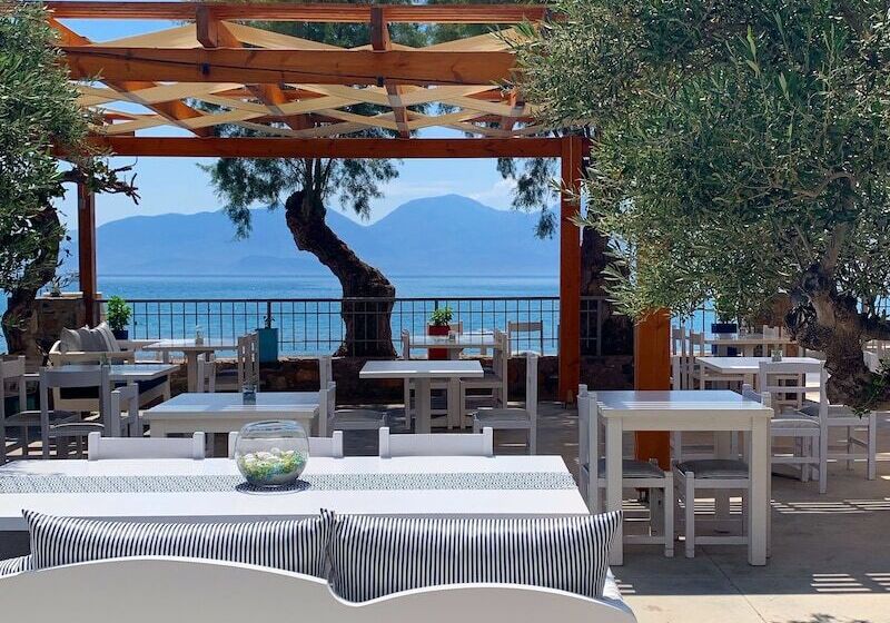 בית מלון כפרי Ariadne Beach  Adults Only