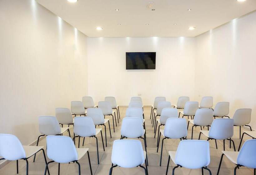 בית מלון כפרי Ariadne Beach  Adults Only