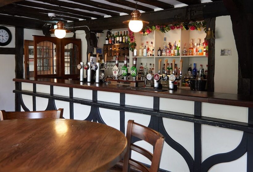 فندق Bell By Greene King Inns