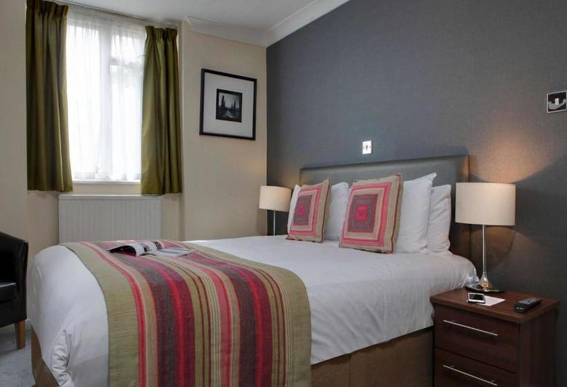 Отель Best Western Burns  Kensington