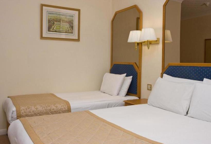 Отель Best Western Burns  Kensington