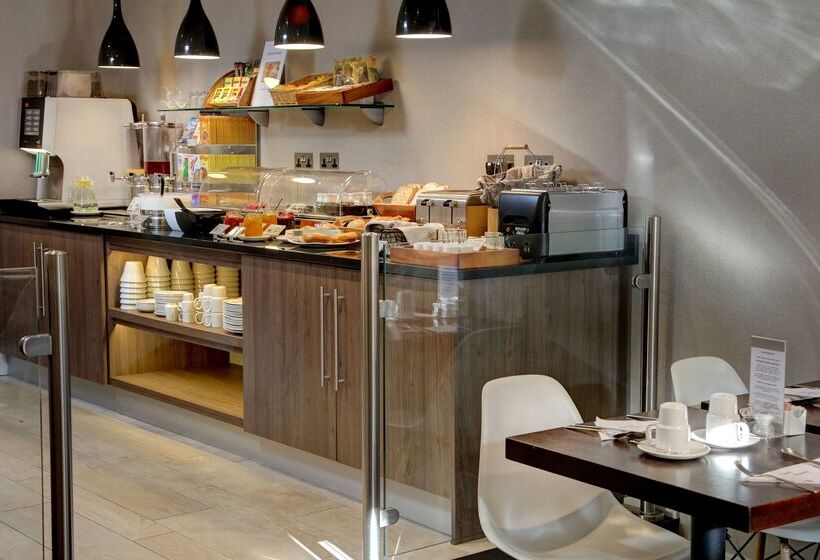 هتل Best Western Plus Delmere