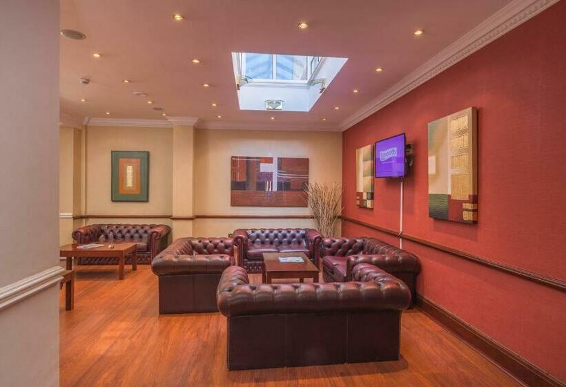 فندق Tillington Hall