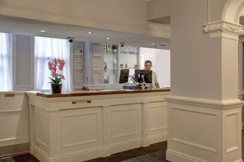 Отель Best Western Stoke On Trent City Centre