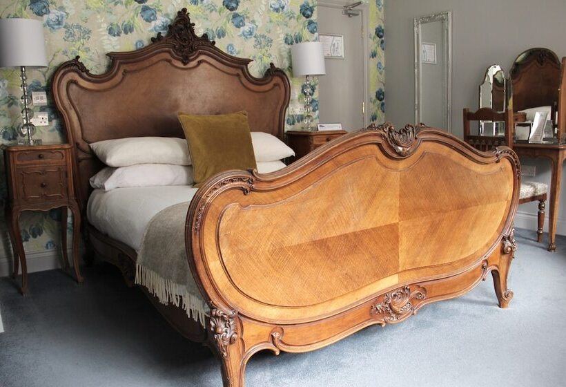 בית מלון כפרי Blue Boar