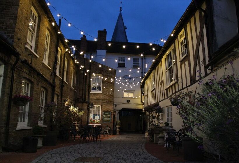 בית מלון כפרי Blue Boar