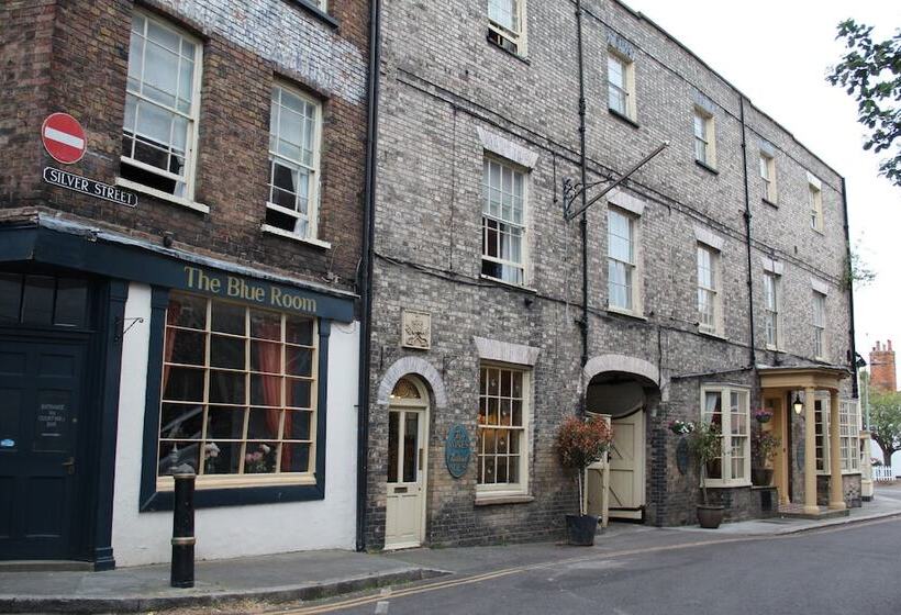 בית מלון כפרי Blue Boar