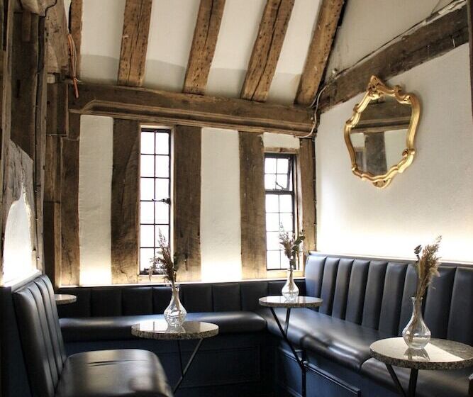 בית מלון כפרי Blue Boar