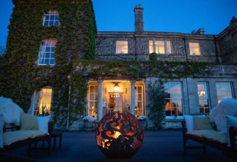 Отель Burleigh Court