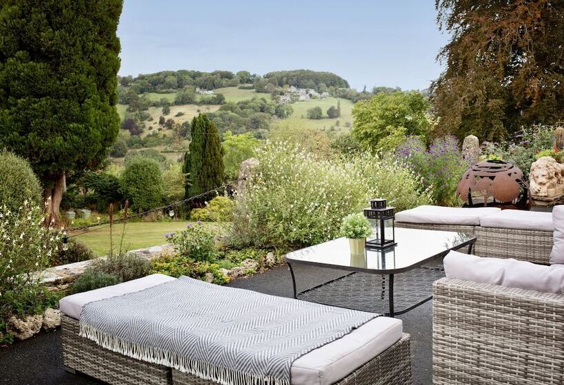 Отель Burleigh Court