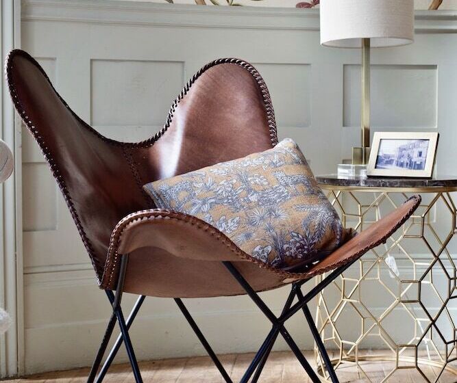 Отель Burleigh Court