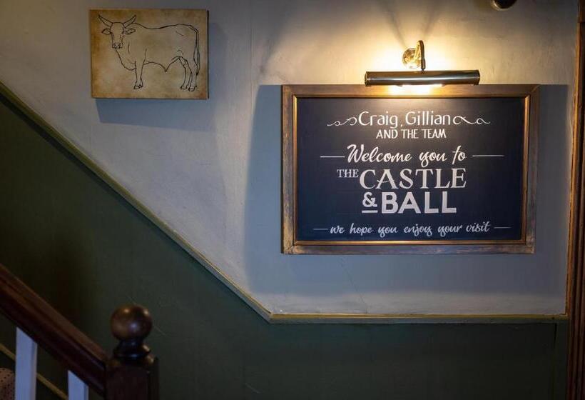 호텔 Castle And Ball By Greene King Inns