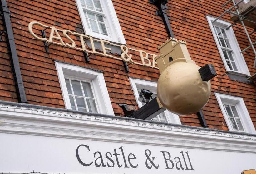 호텔 Castle And Ball By Greene King Inns