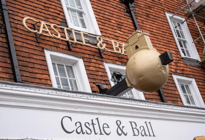 호텔 Castle And Ball By Greene King Inns