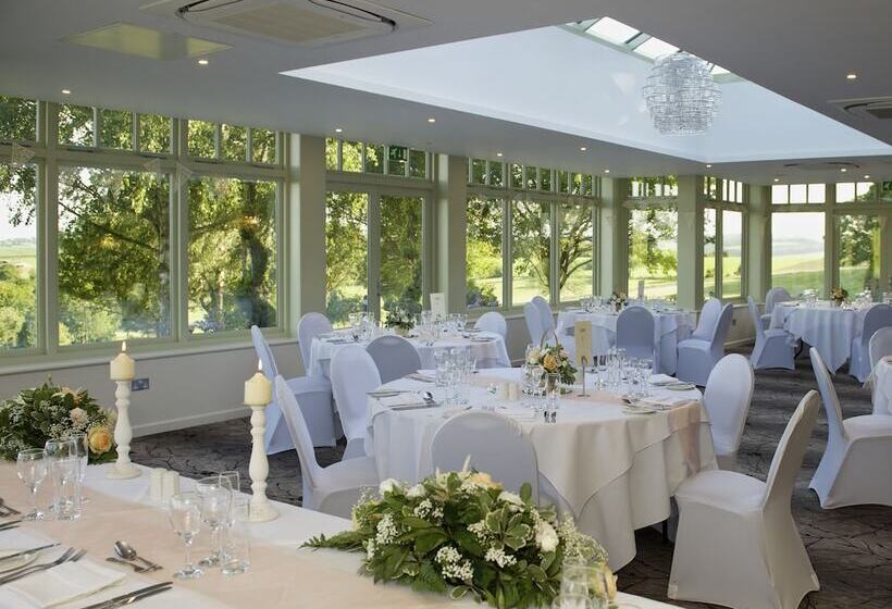 ホテル Charingworth Manor