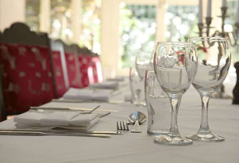 ホテル Charingworth Manor