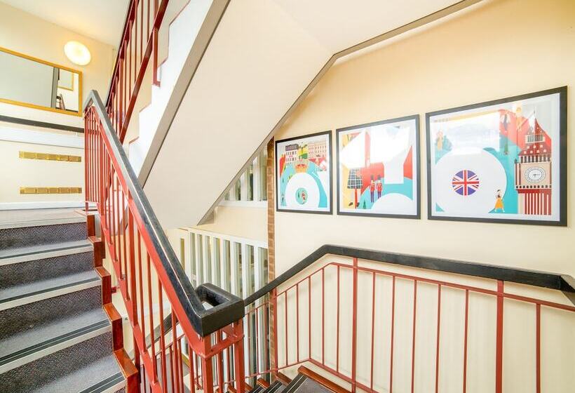 Отель The Chiltern