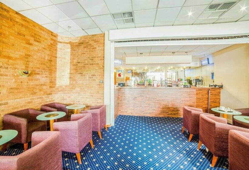 Отель The Chiltern