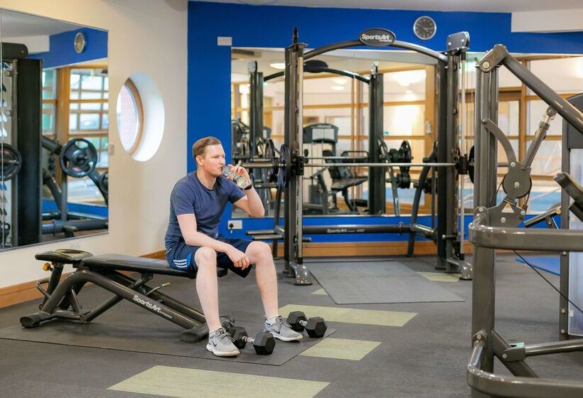 فندق Cedar Court Wakefield