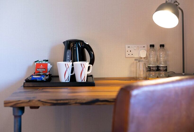 فندق Cedar Court Wakefield