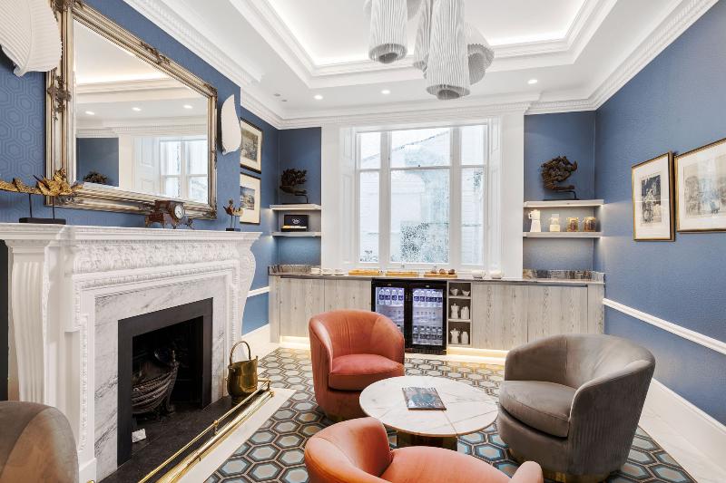 Отель Commodore