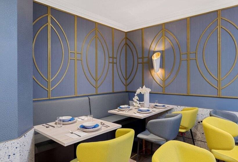 Отель Commodore