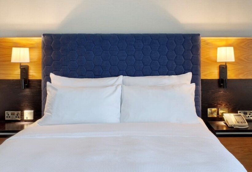 فندق Doubletree By Hilton Manchester Airport