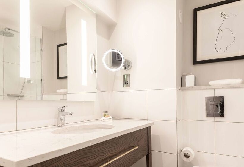 호텔 Doubletree By Hilton St. Anne's Manor