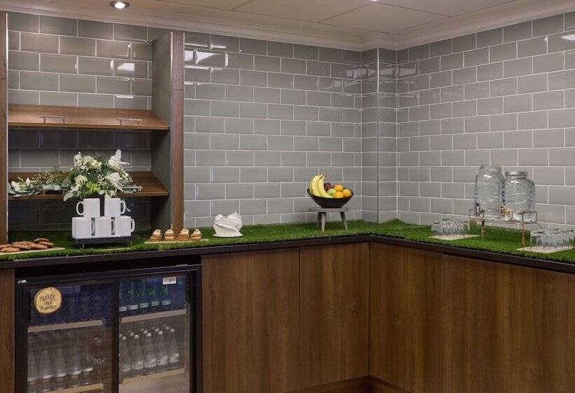 호텔 Doubletree By Hilton St. Anne's Manor