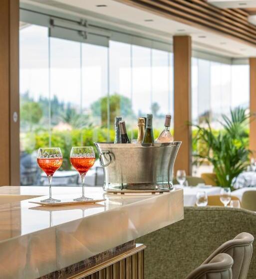 فندق Electra Palace  Athens